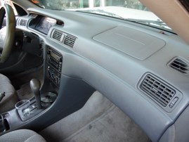 2001 TOYOTA CAMRY LE WHITE 2.2L AT Z18270